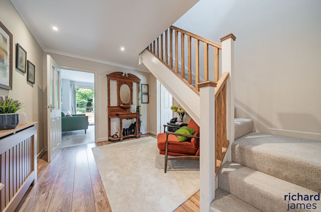 Property photo 3 of 28 25d0876B-88cd-429...