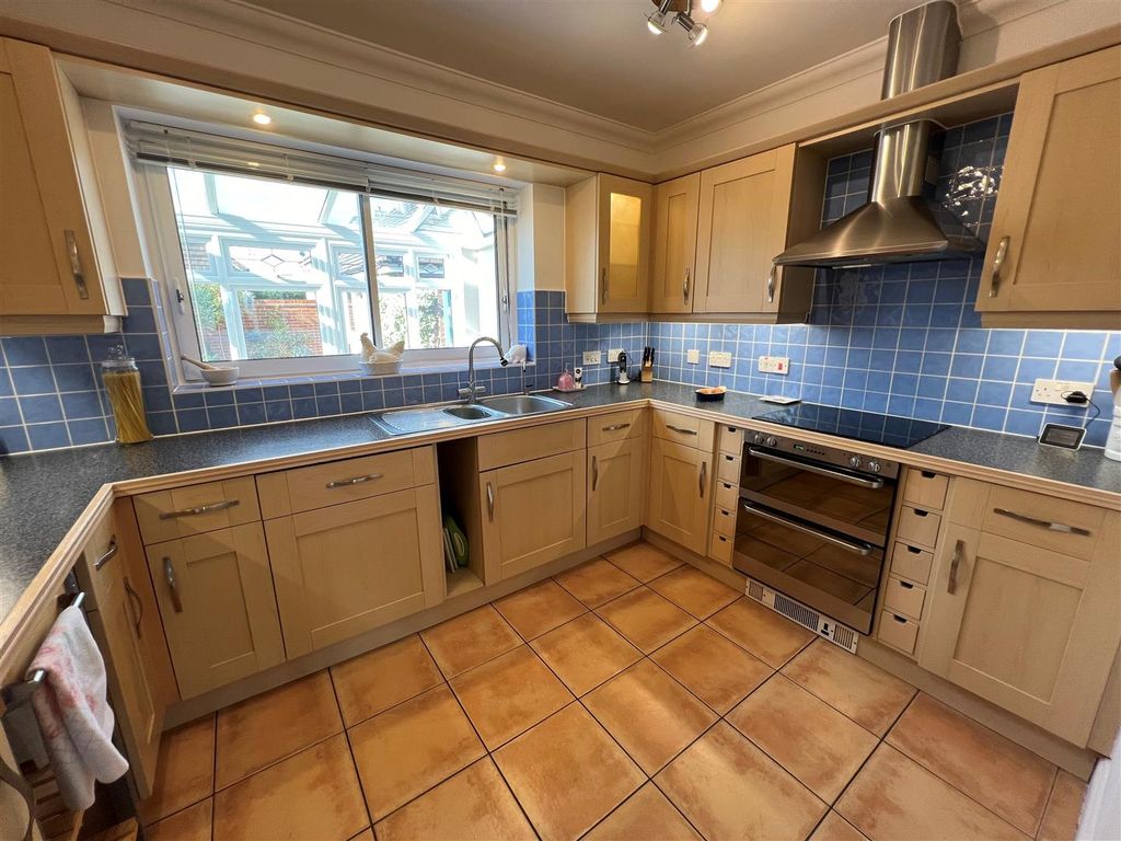Property photo 2 of 20 Kitchen 1.Jpg