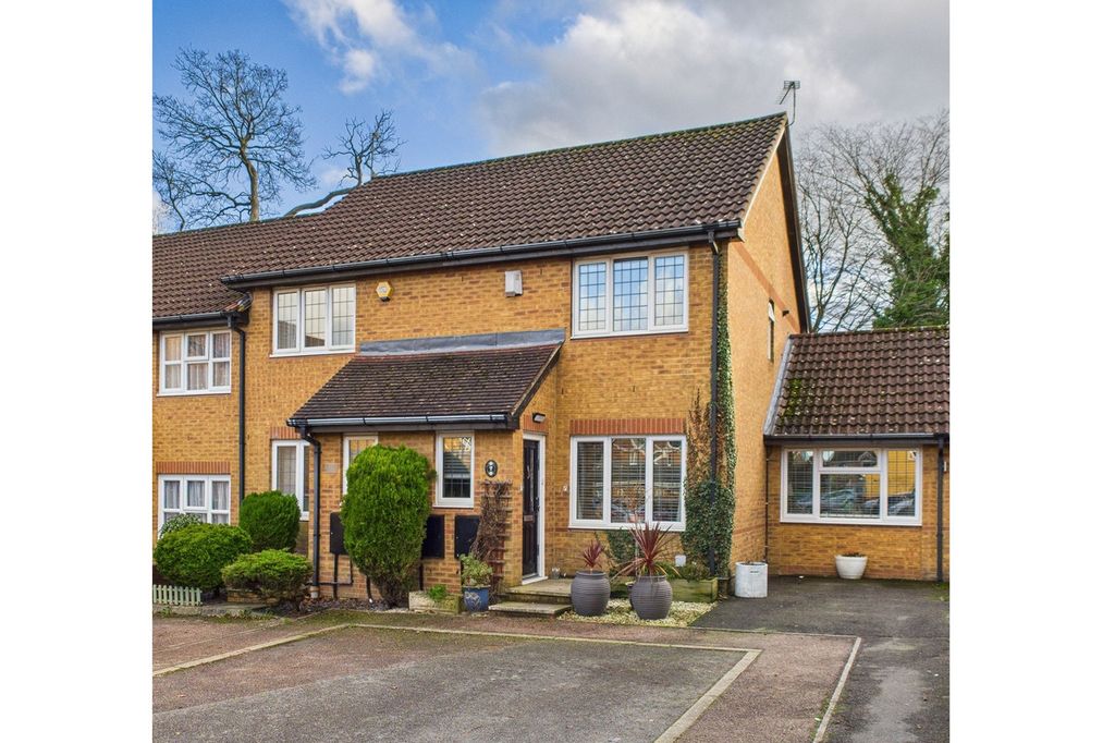 Property photo 1 of 18