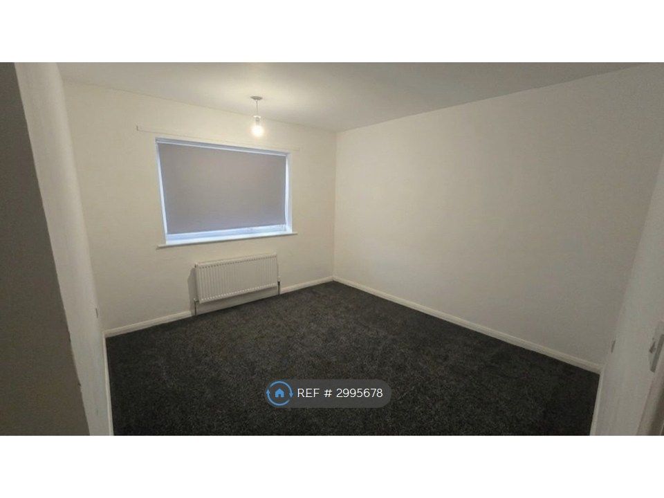 Property photo 2 of 22 Bedroom 1