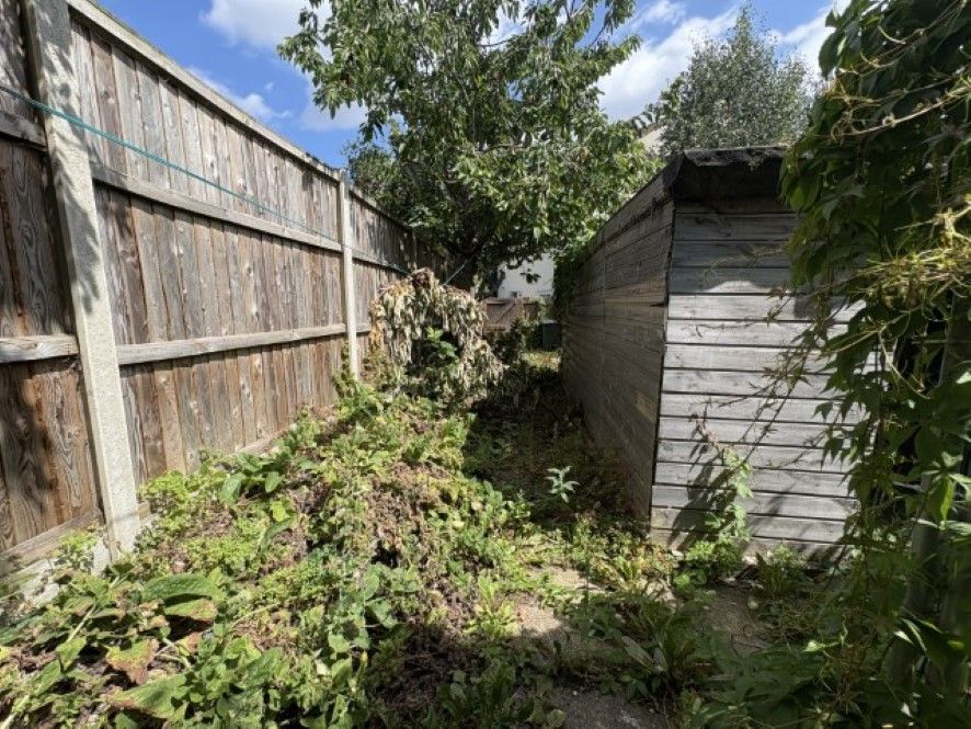 Property photo 2 of 20