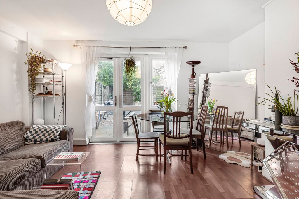 Property photo 3 of 19 8_48297