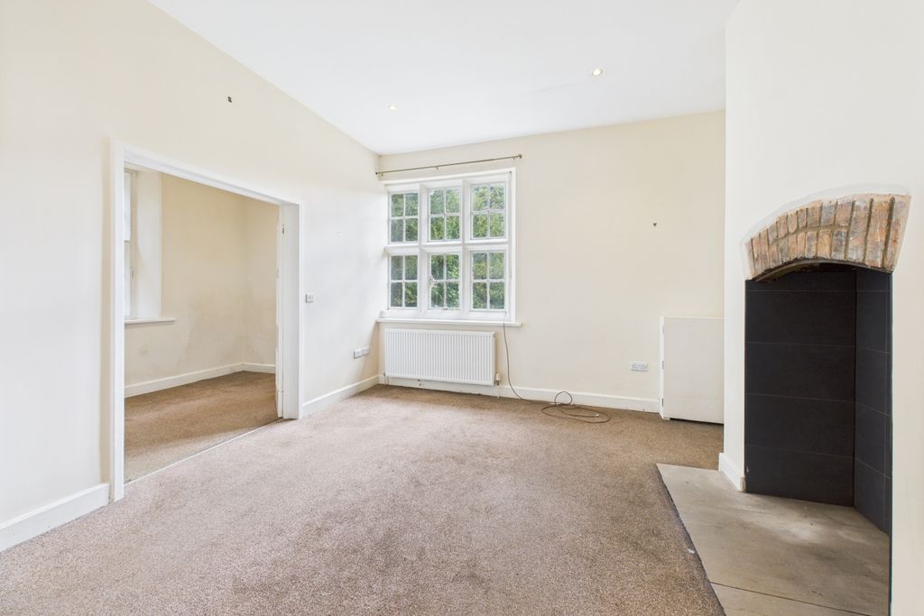 Property photo 2 of 17 Living Room