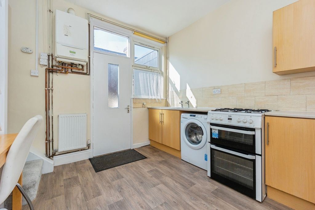Property photo 3 of 17 Photo
