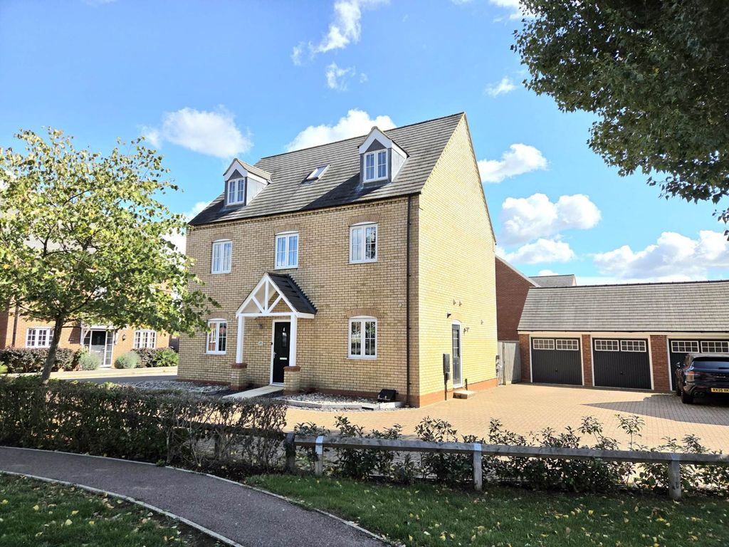 Property photo 1 of 32
