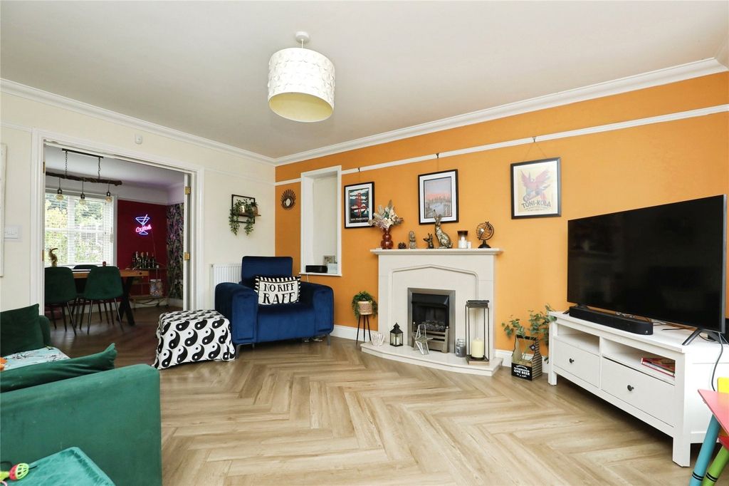 Property photo 3 of 26 Picture No. 31