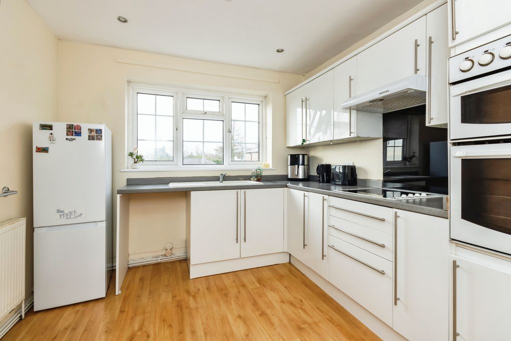 Property photo 3 of 16 Photography