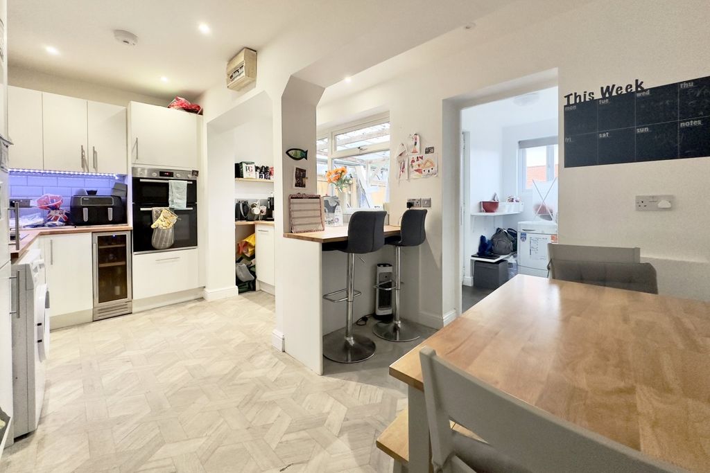 Property photo 2 of 11 Picture No. 04