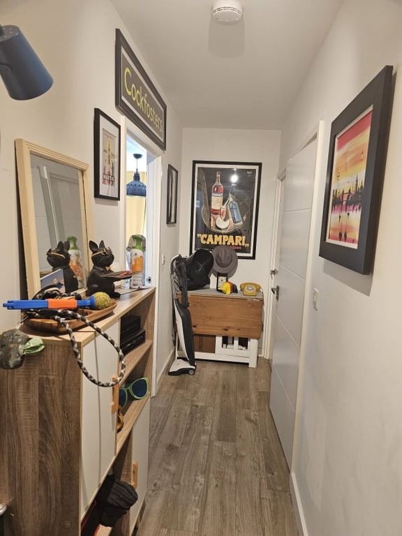 Property photo 2 of 9