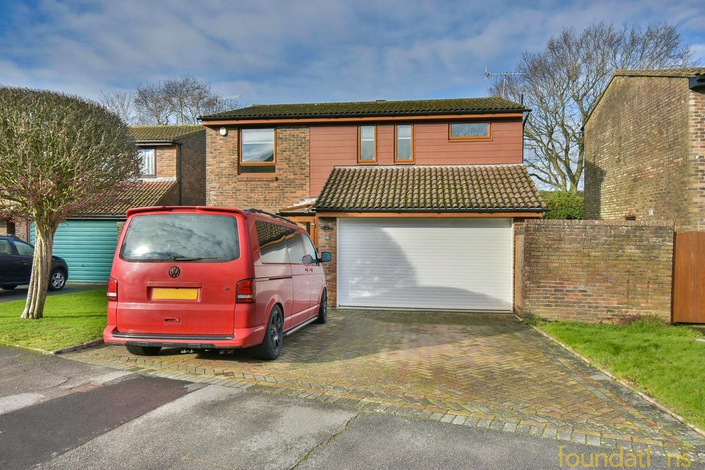 Property photo 1 of 20