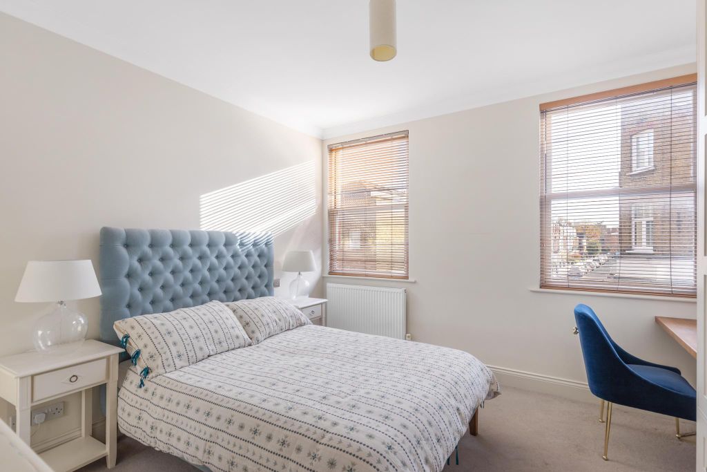 Property photo 1 of 16 Image