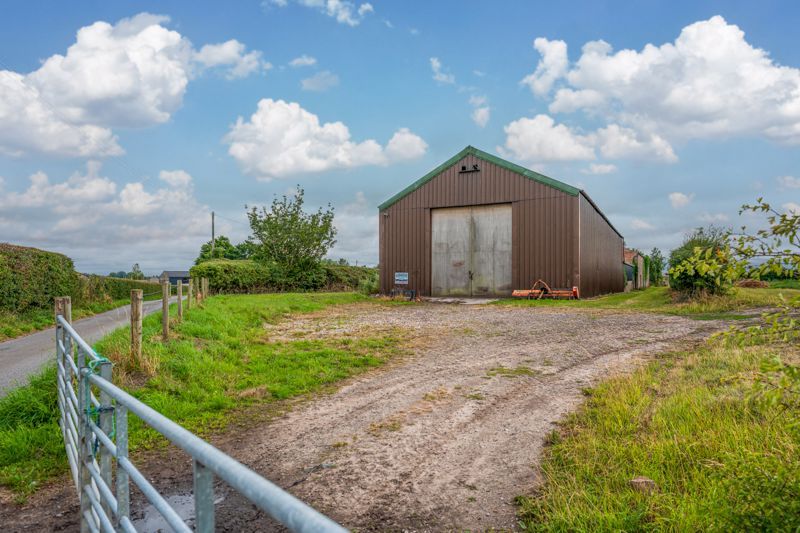 Property photo 1 of 6 Photo 6