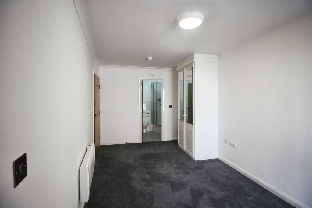 Property photo 1 of 9 Picture No. 03