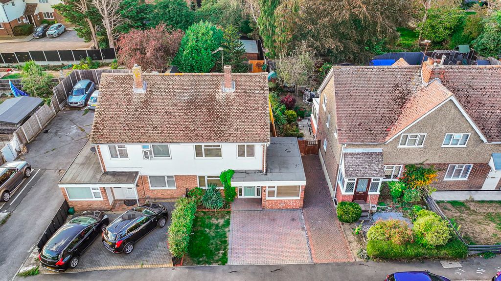 Property photo 2 of 30