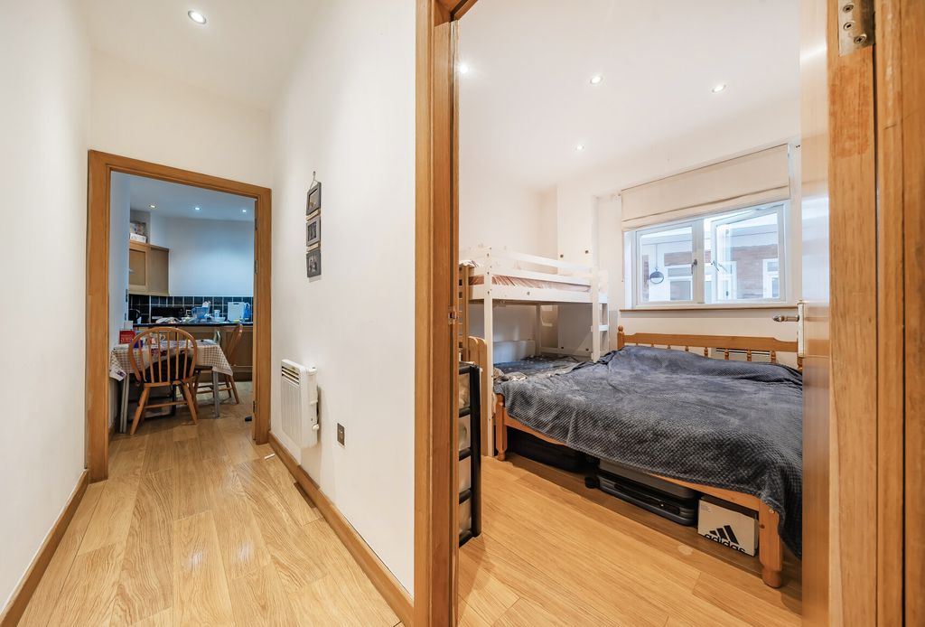 Property photo 3 of 9 1347611-7-68c28d5...