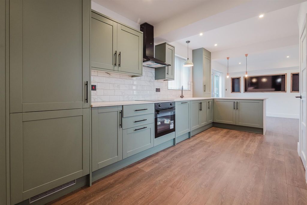 Additional image 7 of 3 bed semi-detached house for saleWarren Avenue, Knutsford WA16