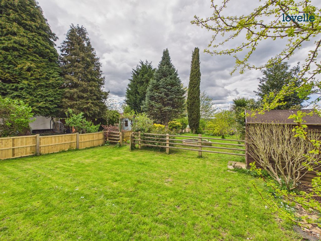 Property photo 2 of 25
