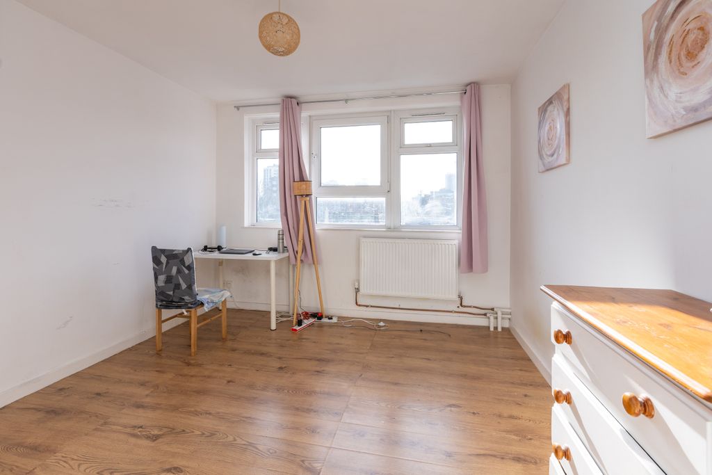 Property photo 3 of 10 Photo #3