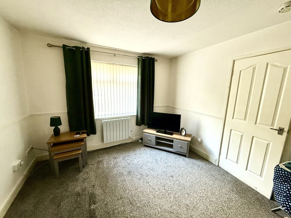 Property photo 3 of 5 Img_0965