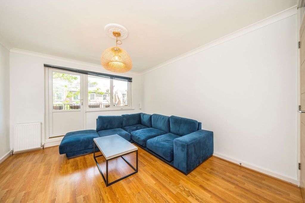 Property photo 2 of 9