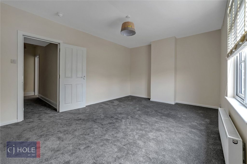 Property photo 2 of 8 Picture No. 06