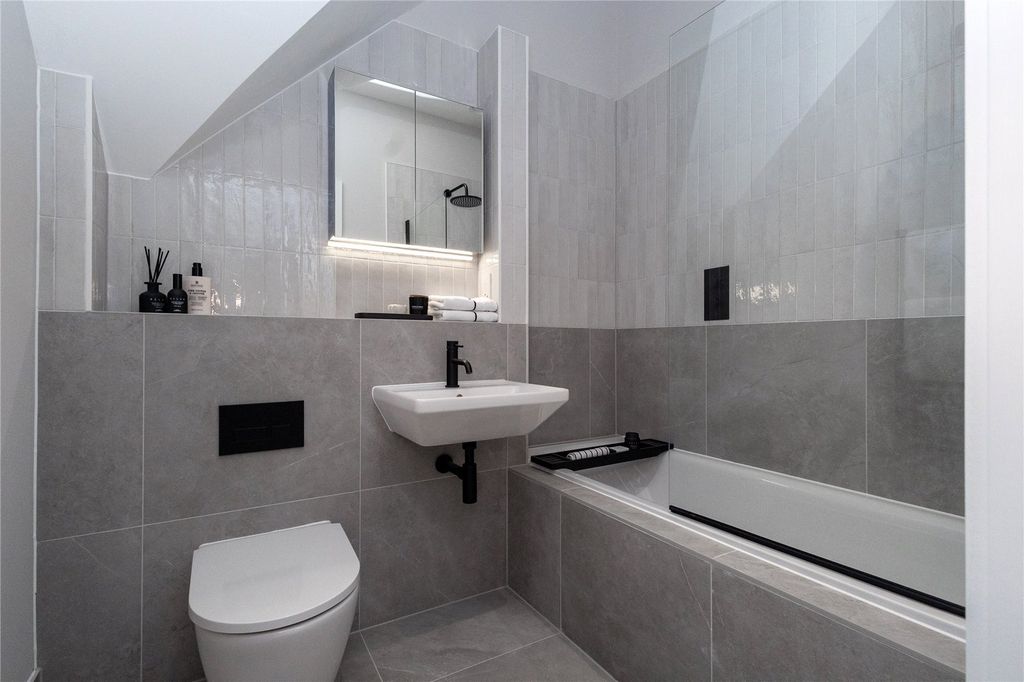 Property photo 3 of 9 Picture No. 08