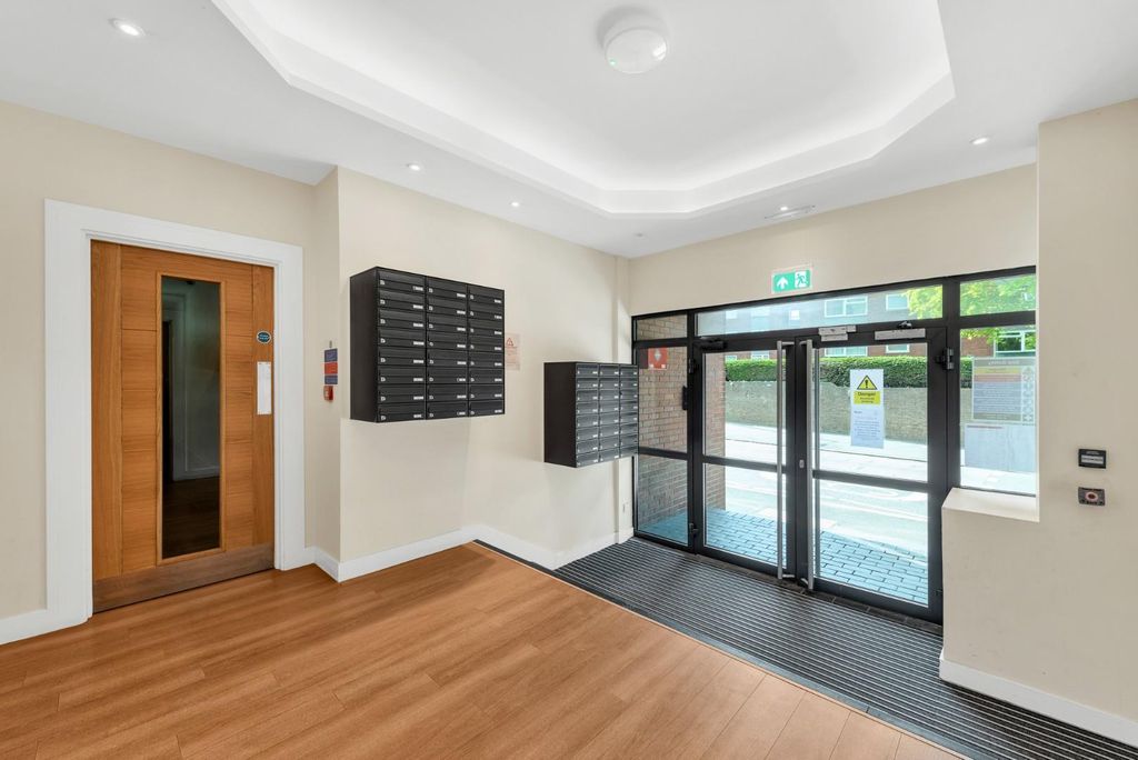 Property photo 2 of 10 Main Entrance