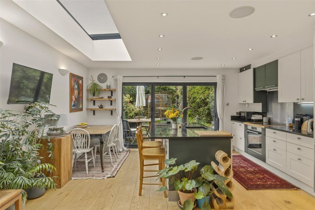 Property photo 3 of 20 19492434 (8).Jpg