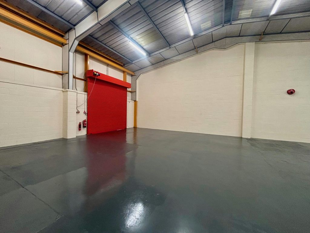 Property photo 2 of 11 6 Maesglas 08.Jpg