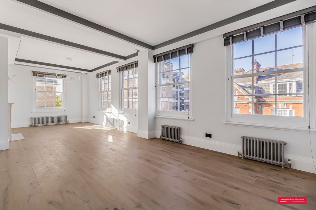 Property photo 2 of 18 Picture No. 01