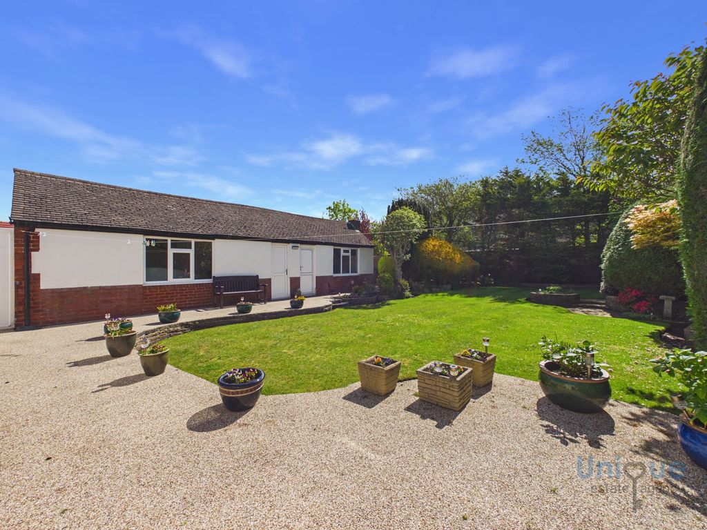 Property photo 2 of 29