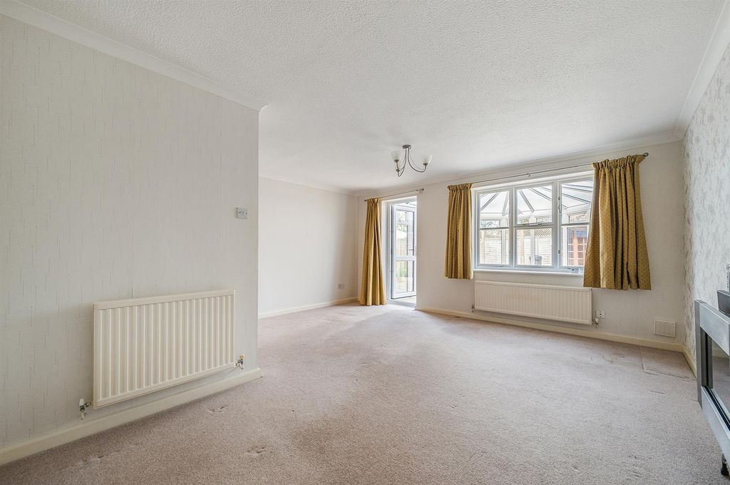 Property photo 2 of 21 Ph16_6487272 Copy.Jpg