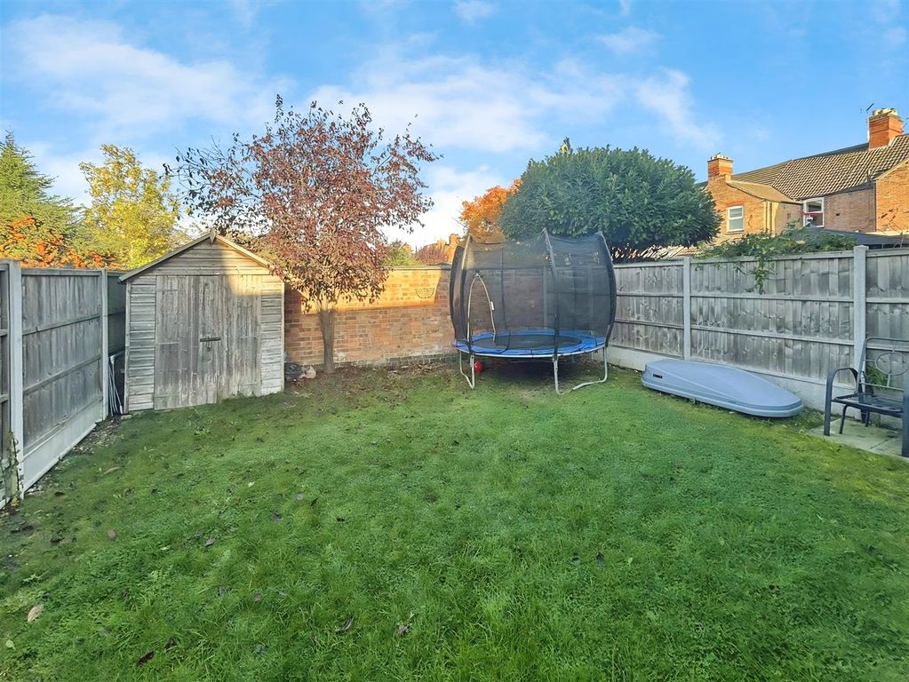 Property photo 2 of 12 Rear