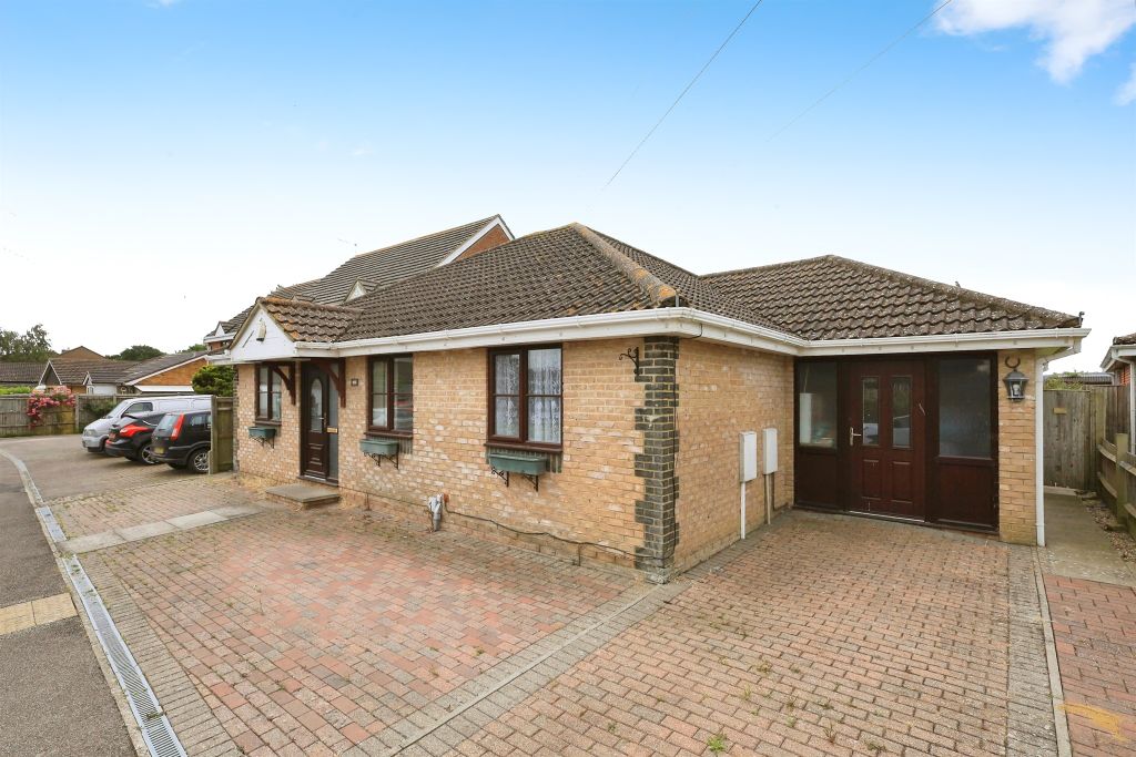 Property photo 3 of 17