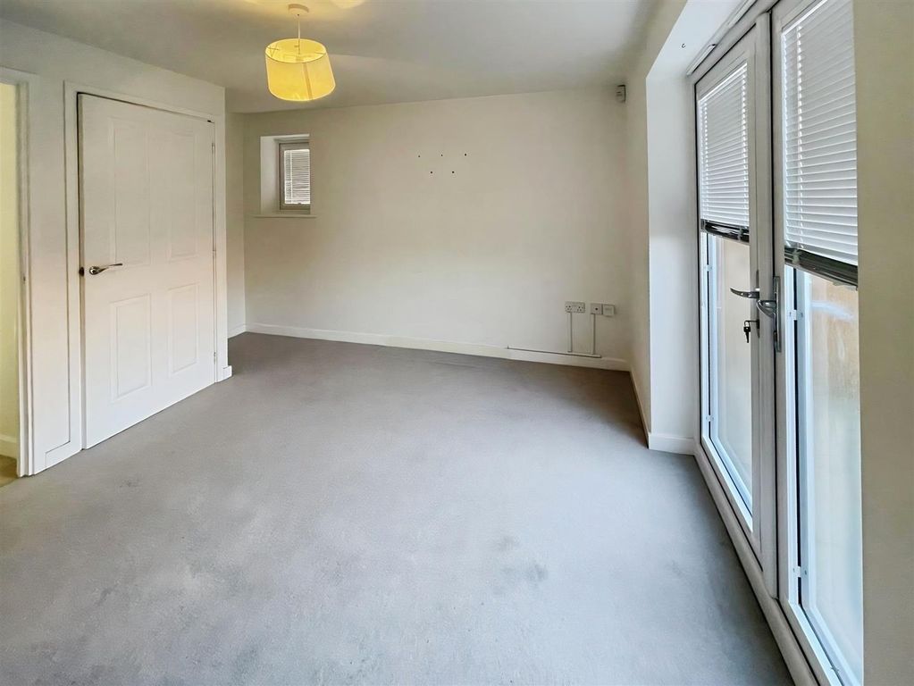 Property photo 2 of 19 d2103947-0Cv6Lgndsusdi5Twgrbttg.Jpg