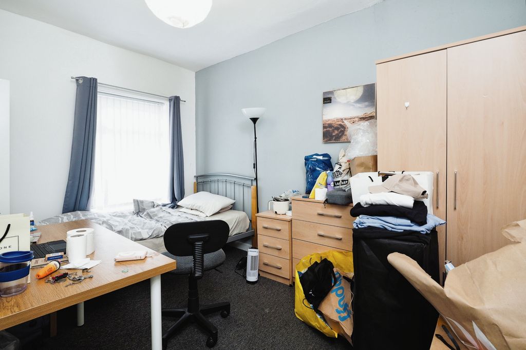 Property photo 3 of 15 Lettable Room