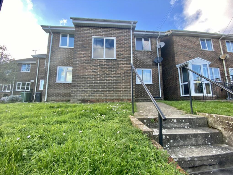 Property photo 1 of 6