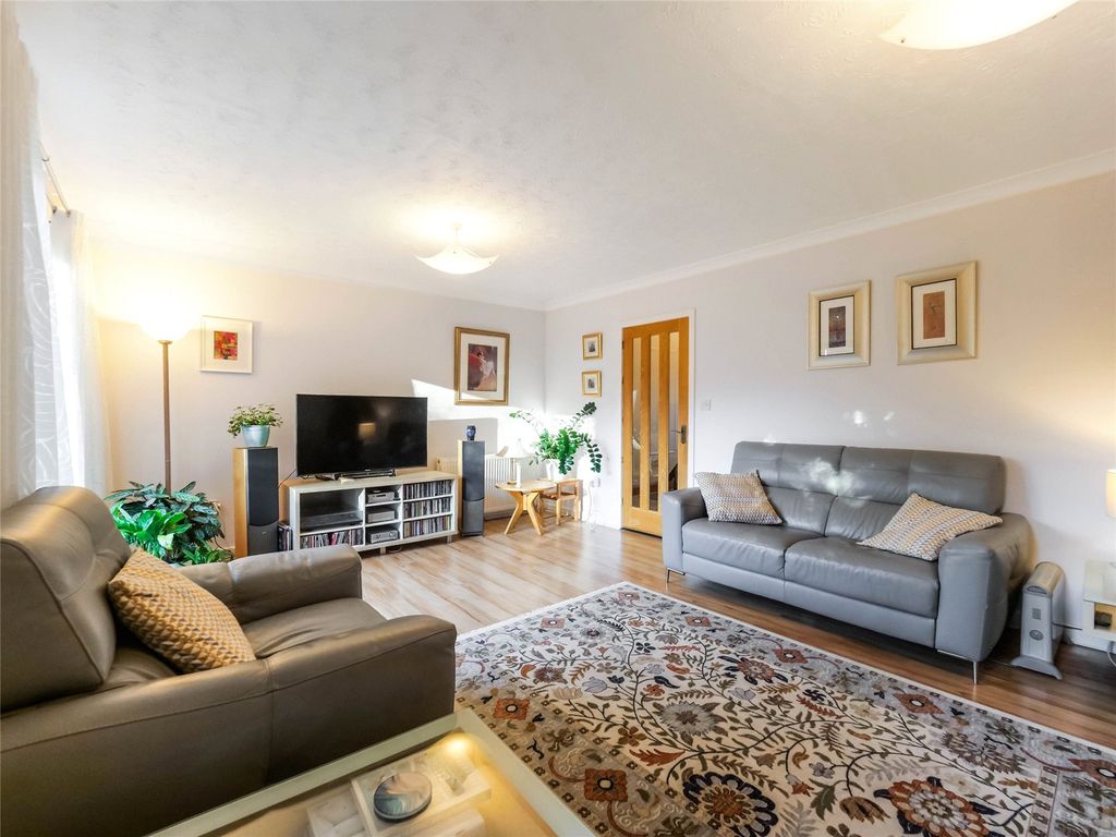 Property photo 2 of 16 Picture No. 04