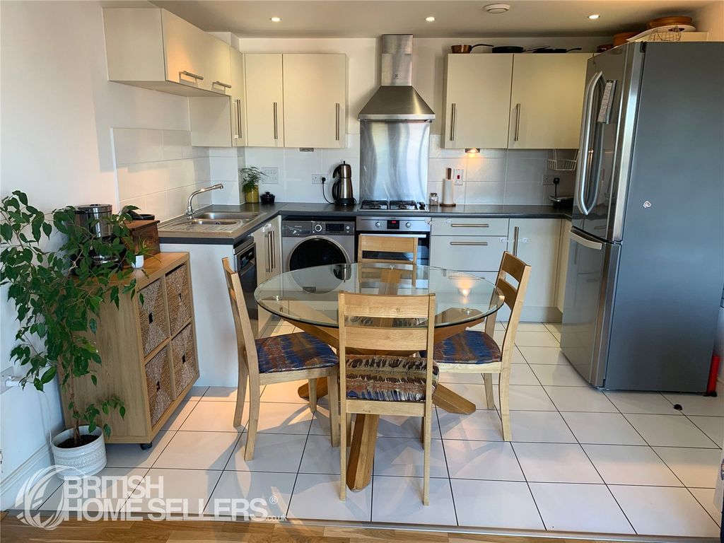 Property photo 3 of 11 Picture No. 13