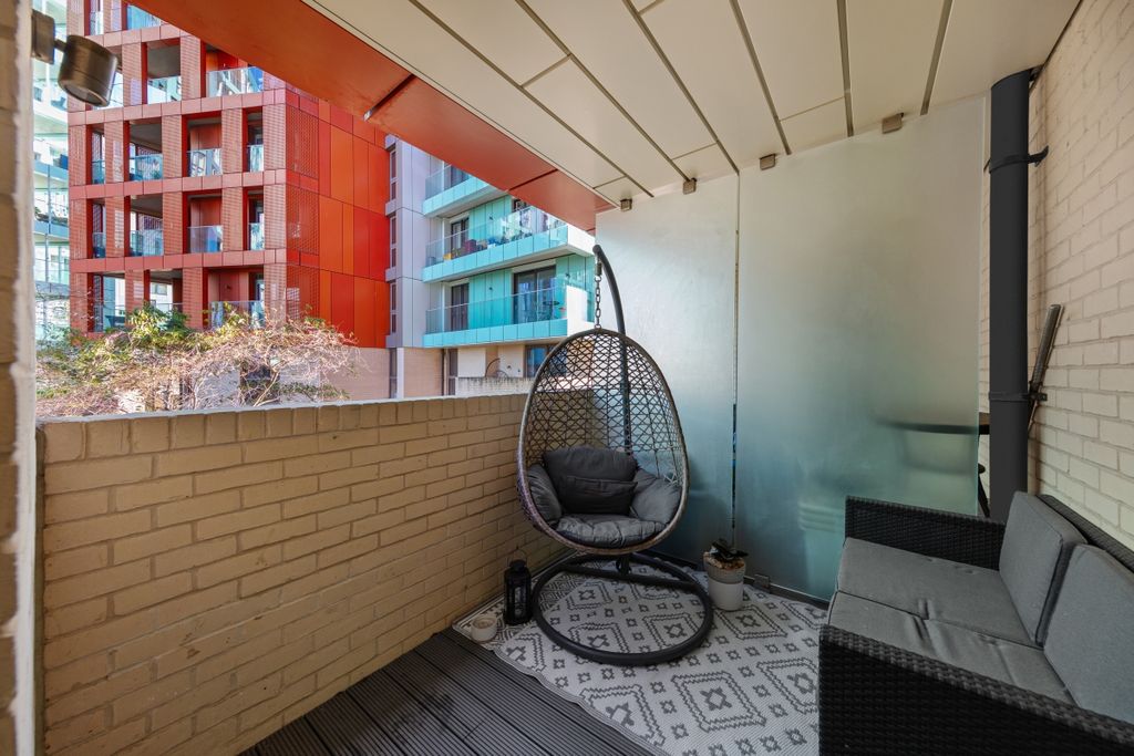 Property photo 1 of 14 094A1815