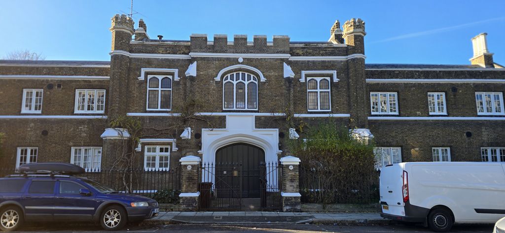 Property photo 1 of 7 1 Bed Flat To Rent Sedgemoor Place, Peckham Se5