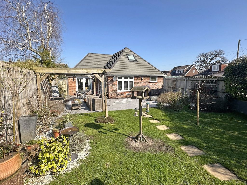 Property photo 2 of 19 Picture 2