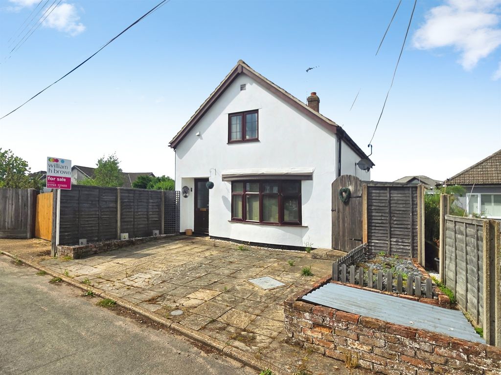 Property photo 1 of 26