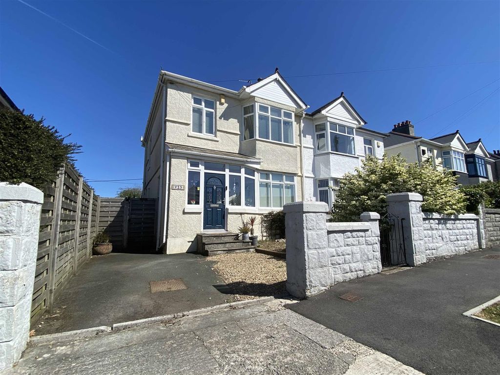 Property photo 1 of 17 Cross Park Road 23 - New Front.Jpg