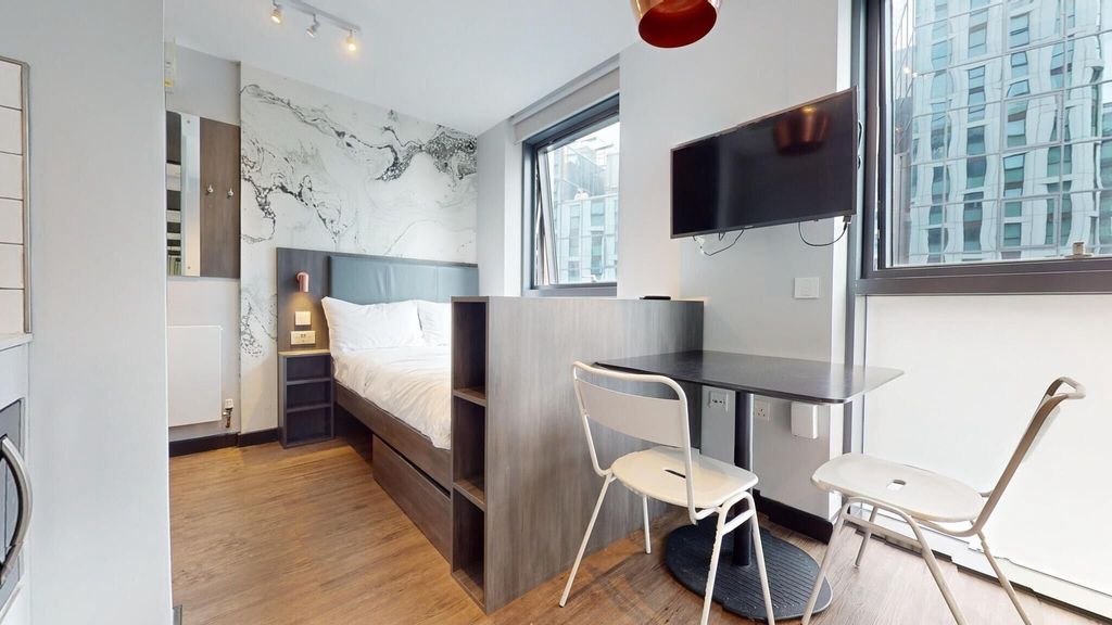 Property photo 2 of 10 Photo 2