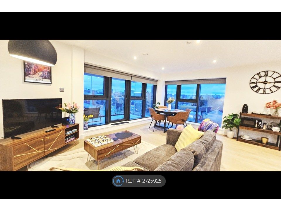 Property photo 1 of 35