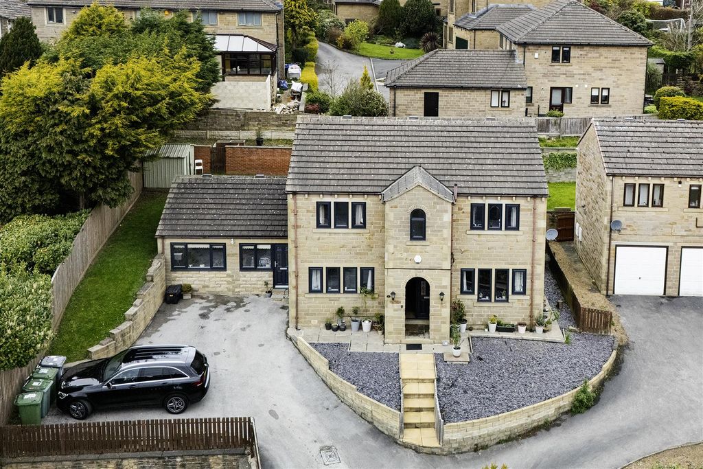 Property photo 1 of 45