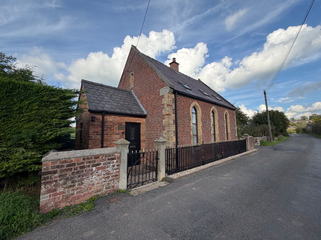 Property photo 2 of 17
