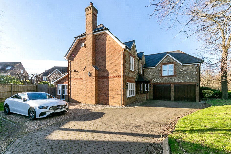 Property photo 1 of 23 Picture No. 24