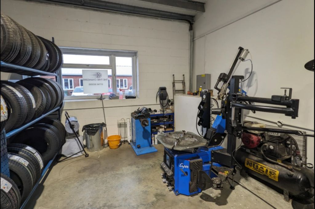 Property photo 2 of 7